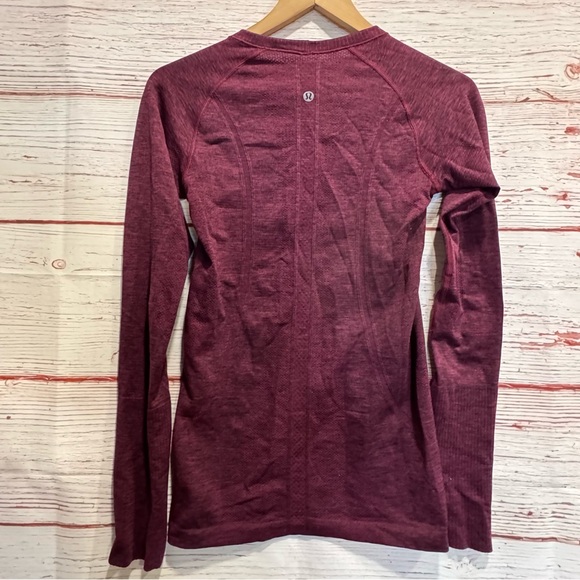 Lululemon Swiftly Tech Long Sleeve Crew in Ruby / Black Sz 4 - Picture 8 of 10
